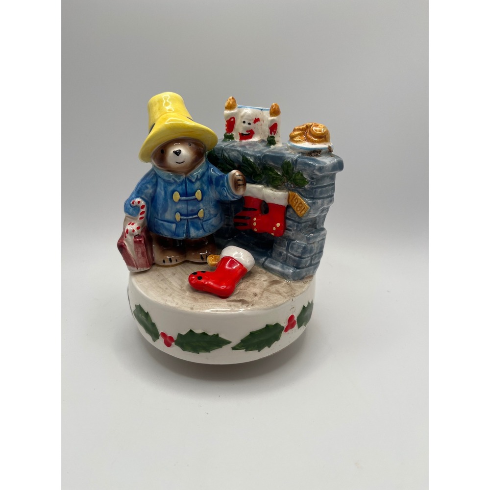 Vintage 1981 Schmid Paddington Bear Christmas Fireplace Music Box Japan Ceramic